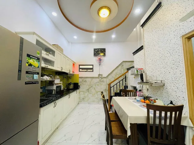 NHÀ ĐẸP 2 TẦNG TỈNH LỘ 10 BÌNH TÂN GIÁP Q6