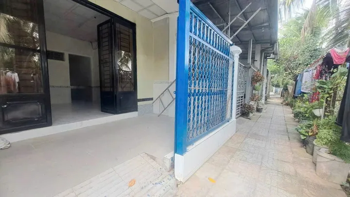 Nhà 4 triêụ 3 phòng ngủ gần Bánh xèo Bảy Tới