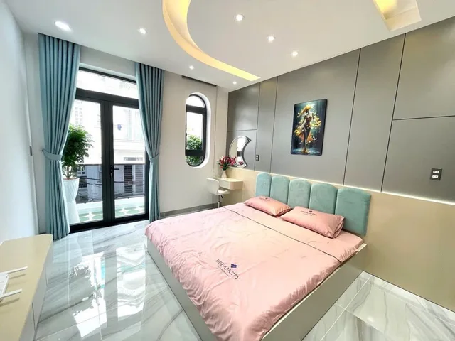 SIÊU PHẨM MỚI XÂY GẦN CÔNG VIÊN - XE HƠI ĐỖ CỬA - FULL NỘI THẤT XỊN