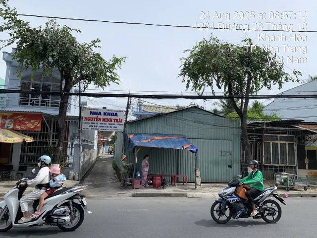 Mặt Đường 23/10 Nha Trang - Ngang 6,45 Nở Hậu 
Lô Góc 2 Mặt Đường - Đường bên cạnh 3m