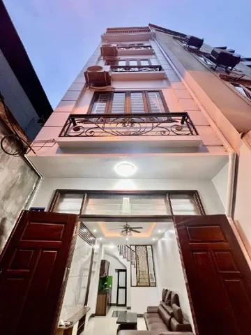 BÁN NHÀ PHỐ NGŨ NHẠC – 36M² – 5 TẦNG – FULL NỘI THẤT – Ô TÔ ĐỖ CỬA – CÁCH PHỐ 15M – GIÁ 7,5 TỶ