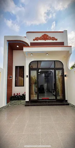 Nhà mới xây dựng hẻm xe hơi đối diện Quảng Trường Tp Mỹ Tho