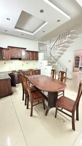 Ngang 7m đã h.i.ế.m lại còn nở hậu, dài 11m, đúc 2 lầu, cách 10m ra MT đường, nằm ngay trung Tân Bình. Zá 5.Đ. (270)

📞 Liên hệ xem ngay:
OCHÍNOHAI
1O6
CHÍN11