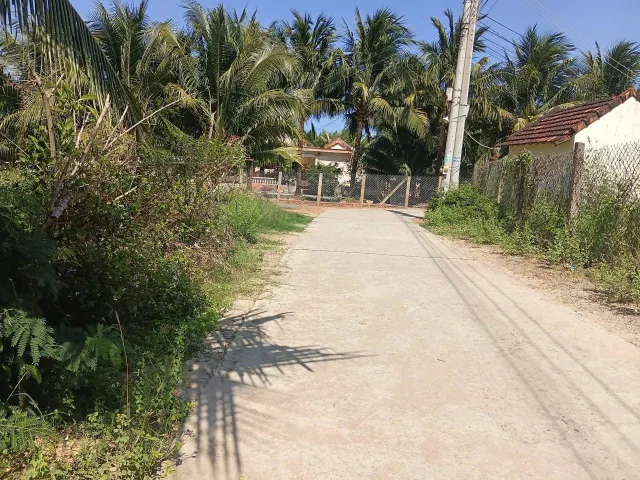 🔥 CƠ HỘI ĐẦU TƯ – ĐẤT NINH TRUNG GIÁ TỐT 🔥
📍 Vị trí: Ninh Trung – khu dân cư hiện hữu
📐 Diện tích: 192m² (120m² thổ cư)
🚗 2 mặt tiền bê tông – ô tô chạy vi vu, đường thông
👉 Chưa qua cao tốc – tiềm năng tăng giá
👉 Cách trục chính chỉ 200m
👉 Có thể c