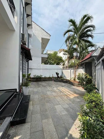 Cho thuê biệt thự đẹp 3 tầng 6PN đường 33 P.Bình An Q2, thích hợp ở hoặc kinh doanh (0989373766)