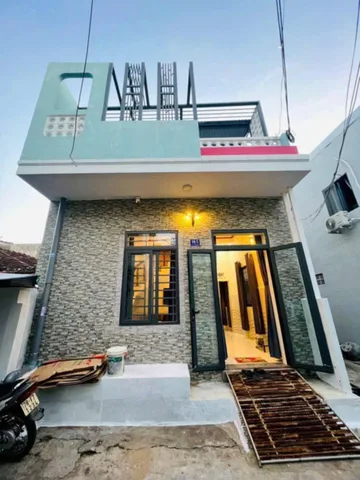 🚀 NHÀ 1 MÊ + SÂN THƯỢNG – HẺM TRẦN HƯNG ĐẠO

📐 60,6m² ODT (5,62 x 11,7 – hậu 3,99m)
🏜️ Hướng Đông Bắc

🚗 Hẻm ô tô thông 3 hướng: Duy Tân – Trần Hưng Đạo – Bờ Kè
🏘️ Khu dân cư hiện hữu, ở ngay

💰 2 tỷ x (còn TL)

☎️ 0967 923 139 (Zalo)

🏠 Nhận 