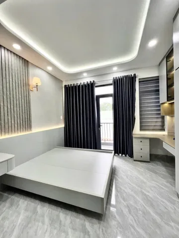 SIÊU PHẨM 5 TẦNG FULL NỘI THẤT - MỚI Ở LIỀN