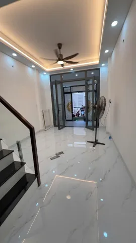 CÁCH QUẬN 4, QUẬN 1 CHỈ 800M - NHỈNH 5 TỶ- KHU DÂN CƯ HIỆN HỮU