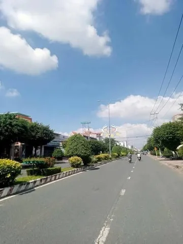Bán nhà 189.7m² full thổ cư ngang 5.7m giá 8.6 tỷ tại Đường Phạm Thái Bường Phường Phước Hậu