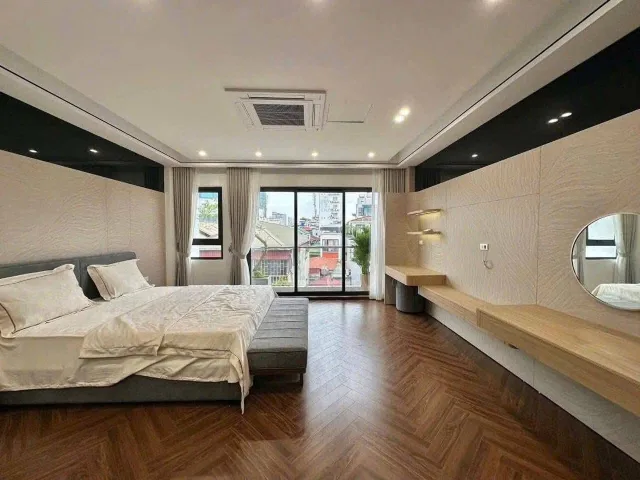 Bán nhà phố Đội cấn, 50m² mặt tiền 5,5m, 14,3 tỷ 0981928872