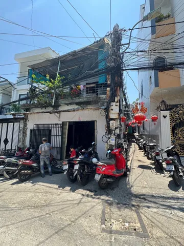 🔥 BÁN NHÀ GÓC SƠN THUỶ - NGÔ ĐẾN GẦN CHỢ ĐƯỜNG RỘNG 8M Ô TÔ TẬN NƠI