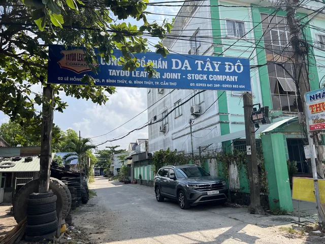Đất lớn cho xây dựng nhà hàng hoặc kho kinh doanh