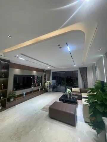 BÁN NHÀ LONG BIÊN - PHÂN LÔ QUÂN ĐỘI 918 - GARA Ô TÔ - THÔNG BÀN CỜ - FULL NỘI THẤT