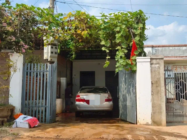 Bán nhà 255m² có sẵn 75m² thổ cư ngang 4.5m giá 1.4 tỷ tại Xã Hòa Phú