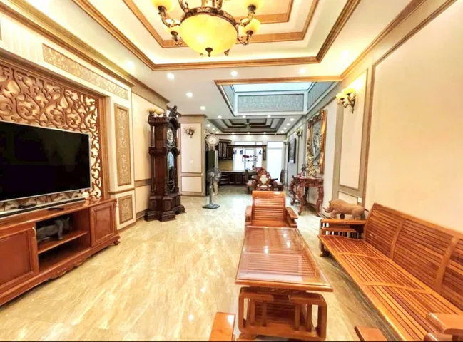 NHÀ ĐẸP 4 TẦNG 𝗙𝗨𝗟𝗟 𝗡𝗢𝗜 𝗧𝗛𝗔𝗧 𝗖𝗔𝗢 𝗖𝗔𝗣
PHỐ VIP TÂN SƠN NHÌ , GÒ DẦU VÀI BƯỚC QUA AEON CELADON 
# NGANG 7M , DÀI 18M , HẺM XE TẢI THÔNG 
- NHỈH 14T
☎️☎️☎️ 0902 106 911– 𝗫𝗘𝗠 𝗡𝗚𝗔𝗬 𝗡𝗛𝗔 Đ𝗘𝗣
