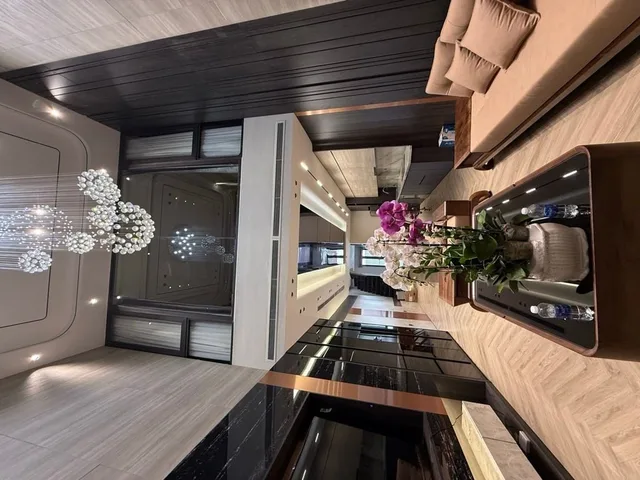 🌹NGUYỄN VĂN CỪ-PHÂN LÔ BÀN CỜ- NGÕ Ô TÔ TRÁNH-DT 50M X 7TẦNG-THANG MÁY-FULL NỘI THẤT-GARA ĐỂ 2Ô TÔ-25,2T.Ỷ💥