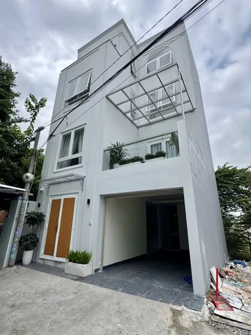 BÁN NHÀ 4 TẦNG, PHƯỚC LONG B, QUẬN 9 - NGAY UBND QUẬN 9 CŨ - CÓ GARA Ô TÔ - 7.99 Tỷ