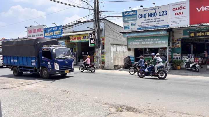 Kho cho thuê vĩnh lộc B đường Võ Văn Vân thông qua đường Lại Hùng Cường 10tr