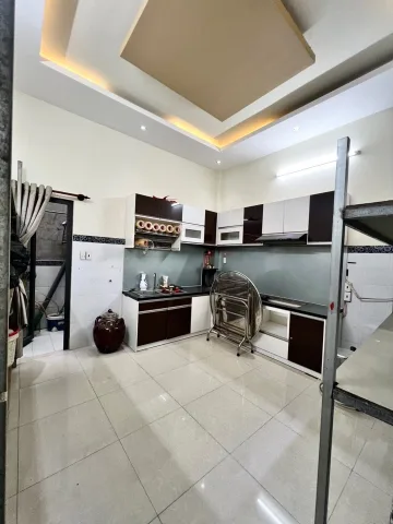 Ngã Tư 4 Xã, Hương Lộ 2, hxh thông, 2 tầng, 64m2, ở ngay, chỉ 6.3 tỷ