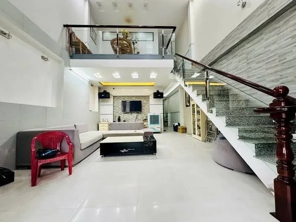 Bán nhà 1 trệt 1 lầu 90m² full thổ cư ngang 5m giá 2.2 tỷ tại Đường vào KDC Phường 9 Phường Long Châu