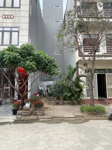 Chính chủ bán Đất dịch vụ Dương nội  Hà đông - khu LK31, Hướng Đông nam, diện tích 50m2 đường rộng 17m, ngay cạnh đường Lê Trọng Tấn, nhà máy SYM, xây dựng 7 tầng .
Giá 10x liên hệ 0964356788