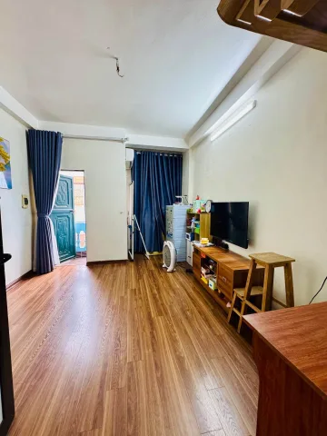 Bán nhà Đại Từ – Giá 8.05 tỷ – DT 33m² x 5 tầng – nhà đẹp, ngõ rộng, gần hồ Linh Đàm