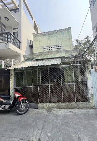 Nhà cấp 4 ngay cư xá ngân hàng; 4,2x20m tiện xây mới; hẻm 3m 1 sẹc cách mặt tiền 70m