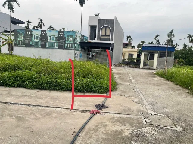 Bán lô góc 76 m Hoa Động ngõ ô tô quay đầu tại đất.cách  trung tâm Hc 2 km . L/h:076.231.9990 e Thuý