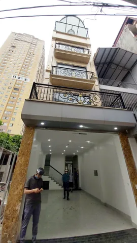 NHÀ CÓ SÂN SAU 40M² HIẾM – Ở SƯỚNG NHƯ NHÀ VƯỜN – Ô TÔ VÀO NHÀ – THANG MÁY