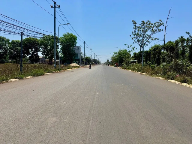 Bán đất 151.4m² có sẵn 60m² thổ cư ngang 5m giá 795 triệu tại Xã Hòa Phú