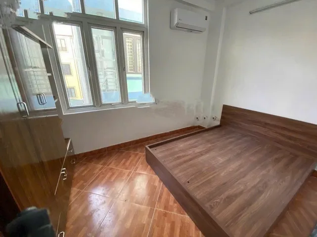 Cho  thuê nhà ngõ Khương Trung Thanh Xuân HN
Diện tích ; 28m x 4tâng + 1tum 
Thiết kế ; Gồm 2pn 2vs -6tr/1tháng