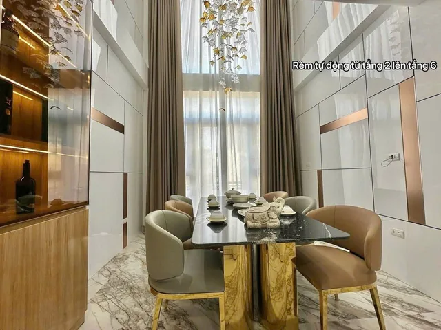 BÁN NHÀ LONG BIÊN - PHÂN LÔ QUÂN ĐỘI - DÂN XÂY, 8 TẦNG THANG MÁY - GARA 2 Ô TÔ
