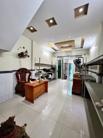 🔥 NHÀ ĐẸP HẺM 6M – SÁT CHỢ BÌNH TRỊ – Ở NGAY CHỈ 6.6 TỶ 🔥