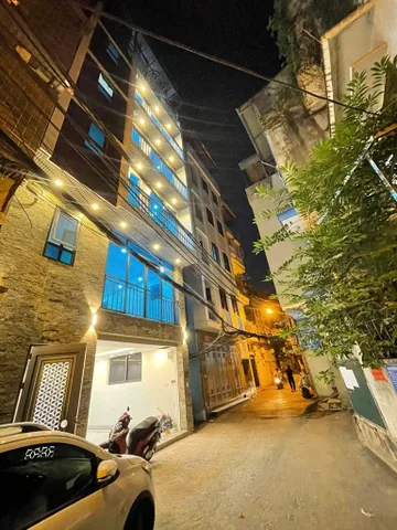 Bán nhà Vương Thừa Vũ Ô tô tránh. 7 tầng. Thang máy. S:66m. 7 tầng. Mt:6.3 m. Giá 19 tỷ