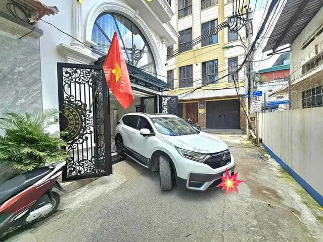 BÁN NHÀ LÔ GÓC OTO ĐỖ CỬA GẦN AONE CẦU VĨNH TUY  50M 6 TẦNG THANG
