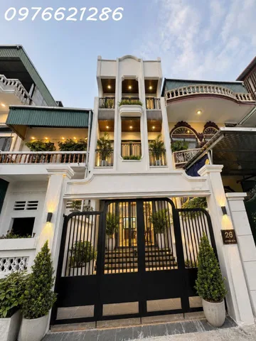 🔥 Bán nhà Phân lô - Đức Giang- 72m² – MT 4.2m – view hồ – ô tô vào nhà – giá: 15.5 tỷ