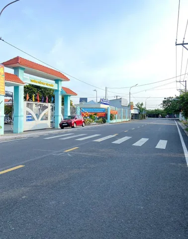 BÁN ĐẤT MẶT TIỀN HƯƠNG LỘ 9- NGAY TRƯỜNG CẤP 1 TÂN TRIỀU-SỔ RIÊNG THỔ CƯ
