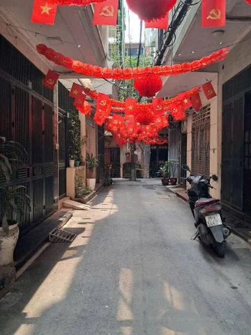 Cho Thuê Nhà Ngõ 120 Hoàng Hoa Thám 30M² 5 Tầng 4 Ngủ - Nội Thất CB - Giá Thuê 12tr