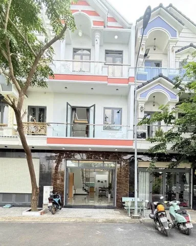 Mặt tiền/hẻm xe hơi nhà đẹp chỉ 4 tỷ150tr/90m2 ngay Ng.Văn Bảo,Gò Vấp.SHR sang tên công chứng ngay