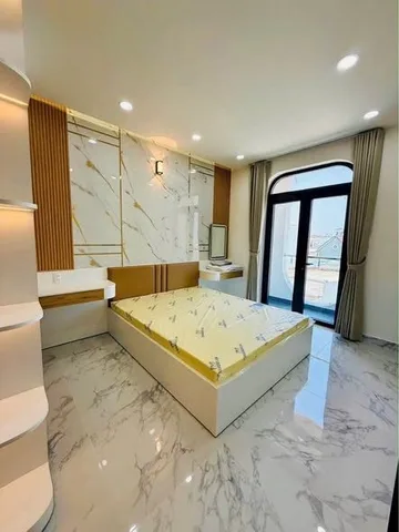 B.Á.N NHÀ MỚI XÂY - 1 TRỆT 2 LẦU + TUM THANG - NGANG 6.4m - GIÁ 6.49TỶ