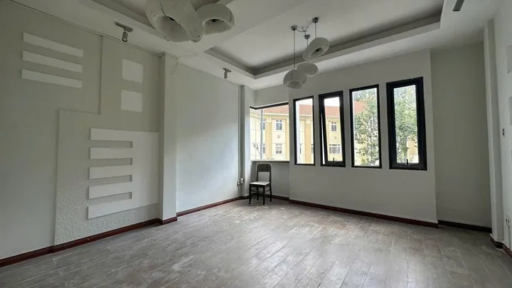 Cho thuê nhà mặt tiền 8 phòng Phạm Ngọc Thạch phường 6 Đà Lạt 24 triệu/tháng