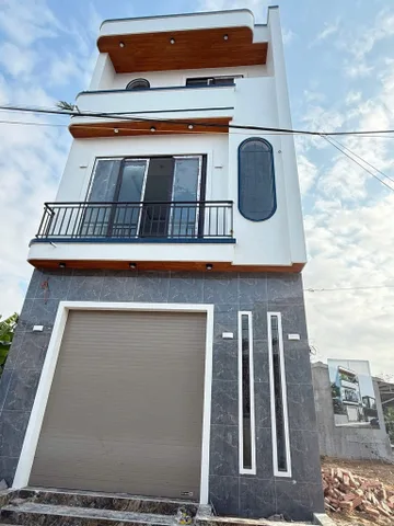 Bán Nhà 3tầng Hoa Động cũ đường đang mở rộng 6m thông các ngả .l/h:076.231.9990 em Thúy 

Giá : 2,9x tỷ 
Đường thông ô tô .gần dự án DoJi .Nhà xây độc lập,thiết kế hiện đại 
Diện tích :50m hướng Bắc 
Giao thông thuận tiện 
Tiện ích đầy đủ
Công năng