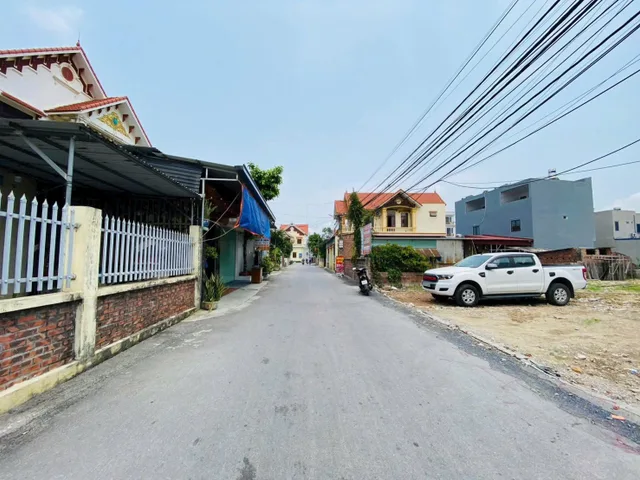 💥 Mặt Đường Trải Nhựa Đồng Giá, Phường Thiên Hương.l/h:076.231.9990 em Thúy 
, DT 104m2, Kinh Doanh Tốt, Giá 3,x tỷ 💥

- Nằm trên trục chính liên Xã, rất ít sản phẩm bán, đường trải  nhựa dân cư đông, kinh doanh buôn bán sầm uất!
- Diện tích: 104m2, n
