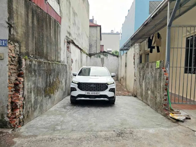 BÁN ĐẤT GẦN VINHOMES-Ô TÔ VÀO NHÀ- PHÁP LÝ CHUẨN