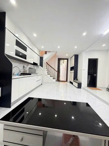 Cho Thuê Nhà  Đẹp Ngõ 10* Trần Khát Chân - Hai Bà Trưng 40M² 5 Tầng 3 Ngủ - Full Đồ - Giá Thuê 15,5tr