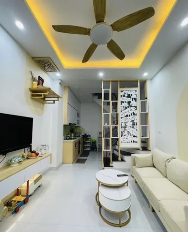Bán nhà  đẹp Ngô gia Tự, Việt Hưng, Long biên, 4 tầng, Nở hậu, Ngõ nông, 15m ra Ô tô  tránh