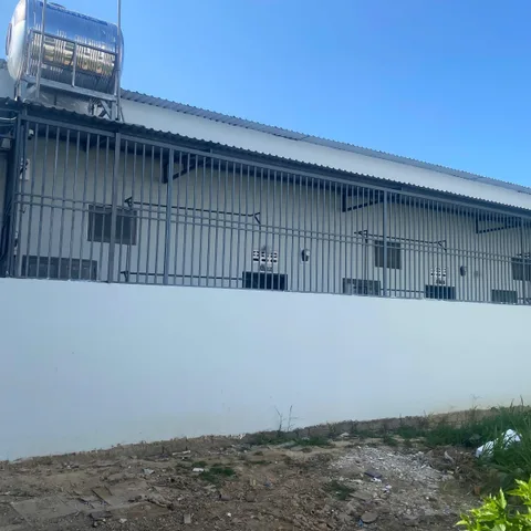 Cần bán dãy trọ 4 phòng mới xây, thôn xuân lạc ,   Vĩnh Ngọc - Tây Nha Trang 
Dt 94 m2. 
❗️Hướng Tây Nam 
🚗 đường bê tông 3 m 
- Đất vuông vắn - có sẵn 4 phòng trọ nguồn thu nhập mõi tháng thích hợp cho anh chị mua đầu tư ạ 
- Giá bán. 2ty850 thương 