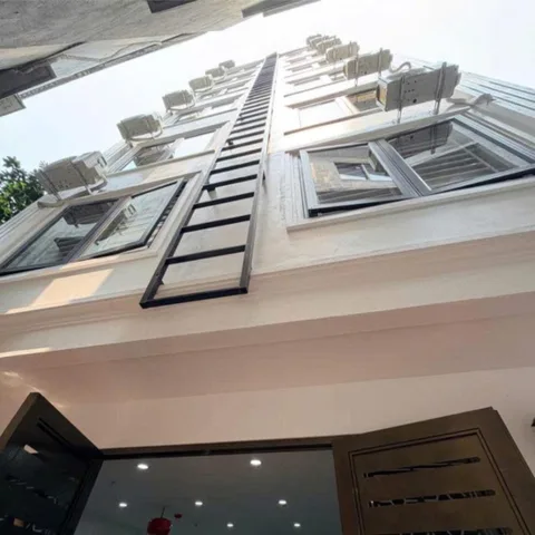 8 tỷ hơn CCMN Mỹ Đình sổ 50m2, 7 tầng, thu 45tr/tháng, 40m ra phố