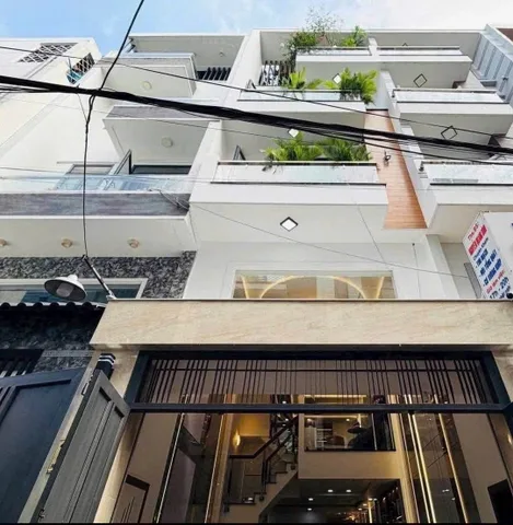 Chính chủ bán gấp 3tỷ 680 nhà 43m2, đường Trần Bình Trọng, P5, Bình Thạnh. Cách chợ Bà Chiểu 3phút, sổ sẵn