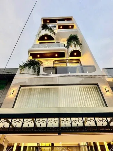 Sang Mỹ định cư bán nhà 69m2, cách cầu vượt Hàng Xanh 6 phút. Sổ hồng riêng, hẻm 6m, giá chỉ 3 tỷ 780